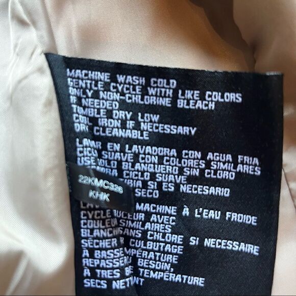 Guess Jacket XS Tan with pink and grey trim lined Snap and belt closure NWOT - Picture 3 of 12